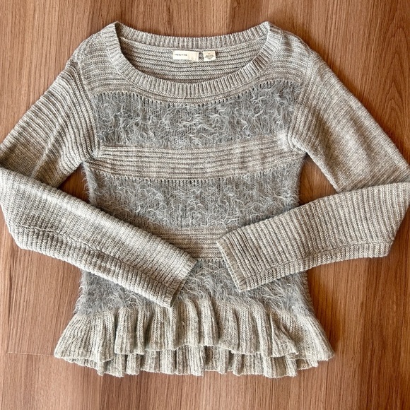 Sleeping On Snow Anthropologie Ruffled Fuzzy Sweater Gray SP Pullover Knit Wool - Picture 4 of 8